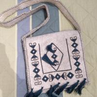 Borsa artigianale in lana