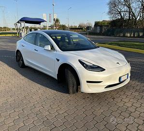 TESLA Model 3 Rwd - 2019 - SR+