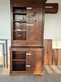 Credenza anticha
