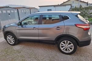 Nissan Qashqai 1.2 Acenta benzina 2014 km 108.00