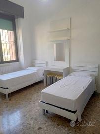 Ampia camera a verona da settembre - solo donne