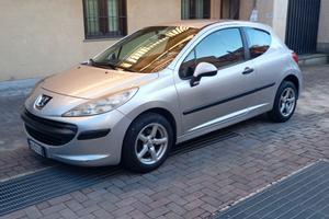 Auto usata 207  perfettamente funzionante