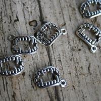 15 Ciondoli Denti Vampiro Charms Stile Gotico