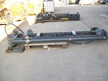 SOLLEVATORE USATO PER TRATTORE