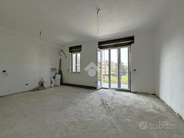 3 LOCALI A CARUGATE