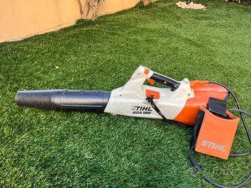 Soffiatore stihl bga100 con tasca porta batteria