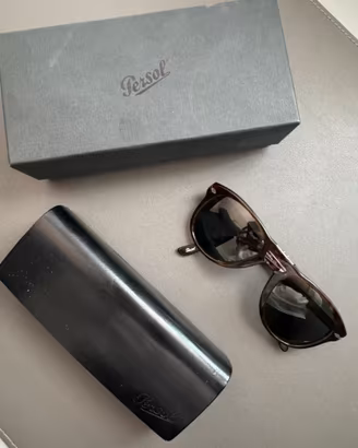 Occhiali da sole Persol 714