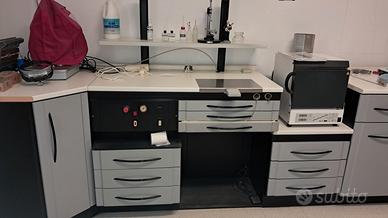 Attrezzatura odontotecnico