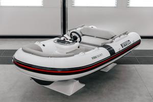 Tender Pirelli X350 con Comfort Package Rotax