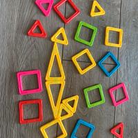 Pezzi magformers per construzione