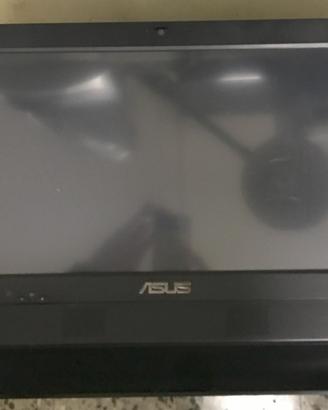 Asus all in one ET1612i con Win 11 Pro