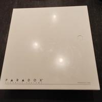 Case metallo Paradox