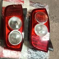 Fanali posteriori Nissan micra