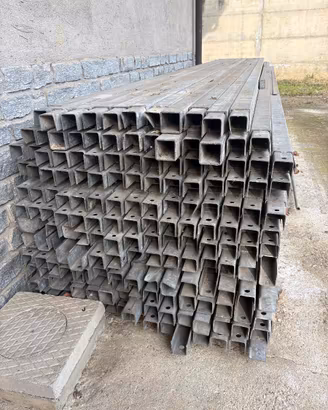 Profili in ferro zincati quadrati