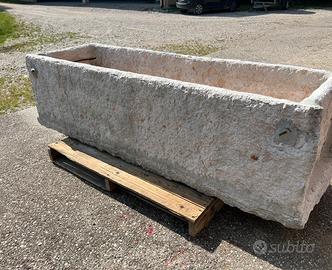 Vasca in pietra di Prun della Lessinia