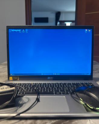 Acer Aspire (Notebook/PC Portatile) Pari al nuovo