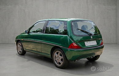 Lancia y elefantino rosso