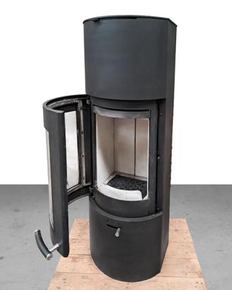 AUSTROFLAMM DESIGN stufa con accumulo TowerXtra