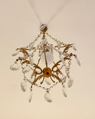 Lampadario antico vintage con cristalli