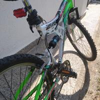 bicicletta 26 ° per ragazzo /ragazza.
