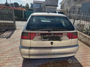 Seat ibiza1.4 Porte 96.873 km Gomme Batteria  Nuov
