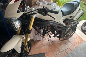 Smembro triumph 1050 del 2006