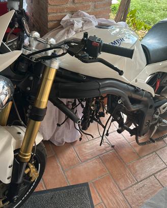Smembro triumph 1050 del 2006