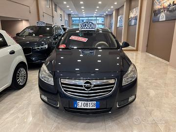 Opel Insignia 2.0 CDTI COSMO**
