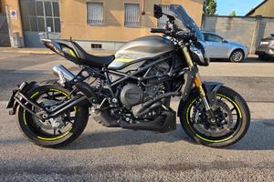 Benelli 752s pari al nuovo