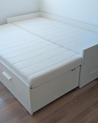 Letto a due piazze Ikea BRIMNES con materassi