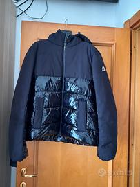 Invicta Piumino Bimateriale con logo