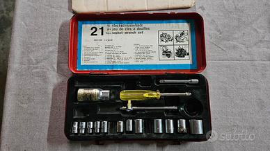 Vintage Kmart 21 pezzi Incompleto fai da te