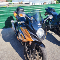 Gsxr 1000 K8 nero oro accessoriato