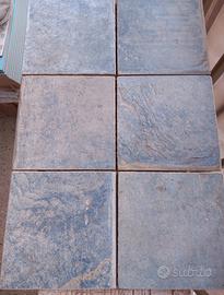 Mattonelle in gres porcellanato blu