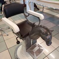 Poltrona da barbiere "cavallino"
