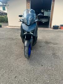 Yamaha xmax 300