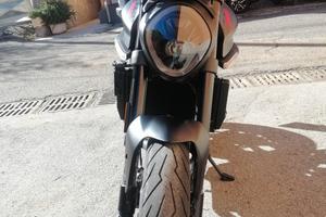  Ducati monster 937