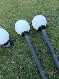 Tre lampioncini da giardino