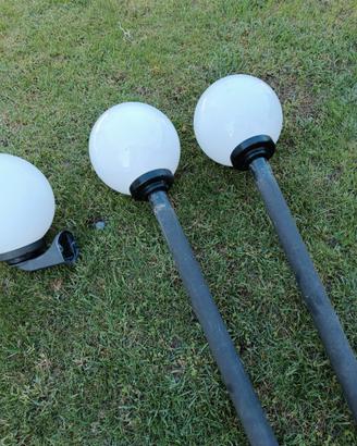Tre lampioncini da giardino