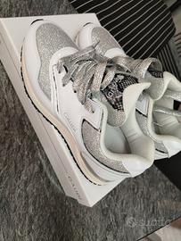 Sneaker Gaudì Argento e Bianche - Misura 36