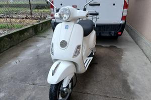 vespa 125.LX IE Bella 