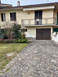 Villa a schiera mq.180