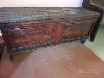 cassapanca antica