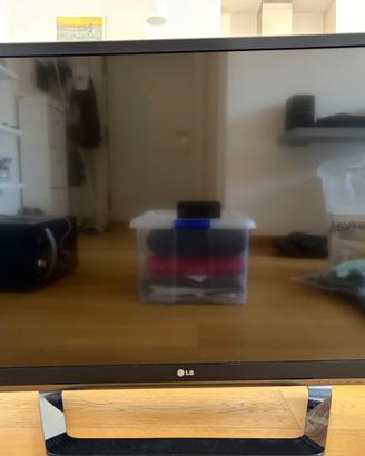 LG Smart TV 42” Full HD Cinema 3D + 4 occhiali 3D