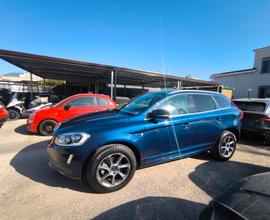 Volvo XC 60 XC60 D3 Geartronic R-design Momentum