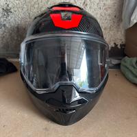 Casco in carbonio