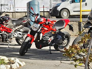 Ducati Monster 1200