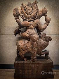 Statua Durga su Leone (Vahana). Legno Teak 44 cm