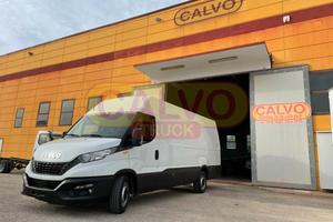 Iveco Daily furgone Euro6 extra lungo