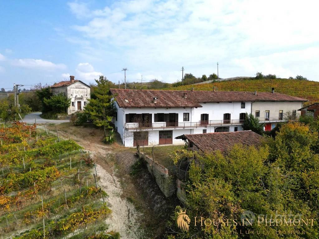 Rustico / Casale di 400 m² con più di 5 locali e b - Vista 3